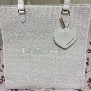 LouLoumer 화이트 토트백
