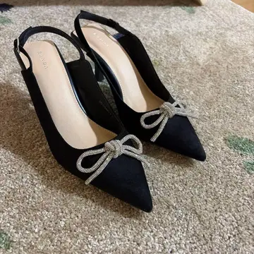 [ 미사용 ] RANDA 블랙 스틸레토 펌프스