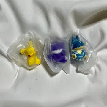 포켓몬 어깨 쿵 Fig. 피카츄 겐가 꼬부기