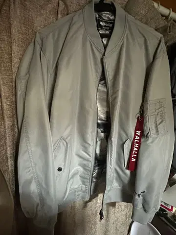 [ 도쿄 리벤저스 ] RATTLE TRAP 콜라보 발라라 충전솜 MA-1