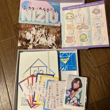 NiziU 공식 팬클럽 굿즈