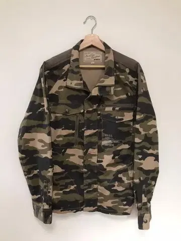 AVIREX 카모플라쥬 밀리터리 자켓