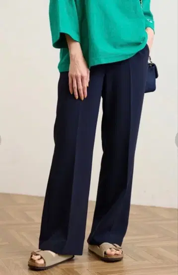 FRAMeWORK 세미 플레어 팬츠 네이비 38
