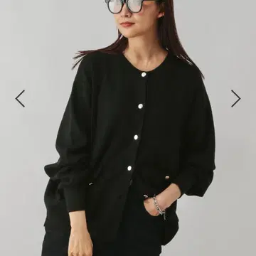 글로벌 워크 멜티 크루 골드 버튼 가디건 블랙