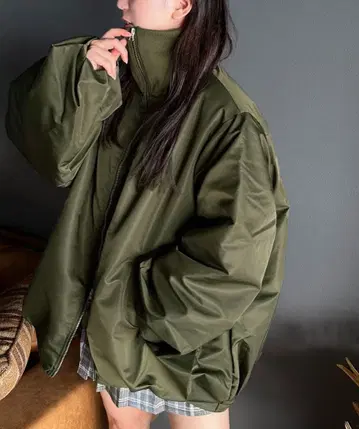 올리브 볼륨 실루엣 자켓