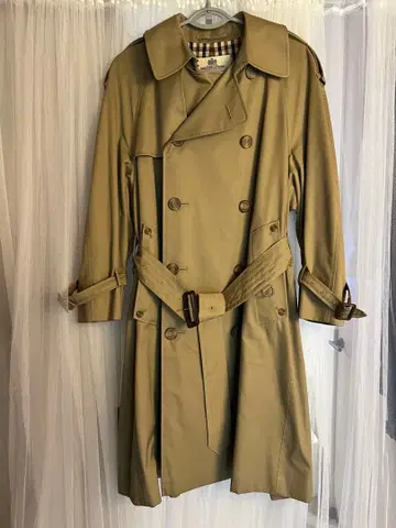 아쿠아 스큐텀 Aquasautum 더블 브레스트 트렌치코트