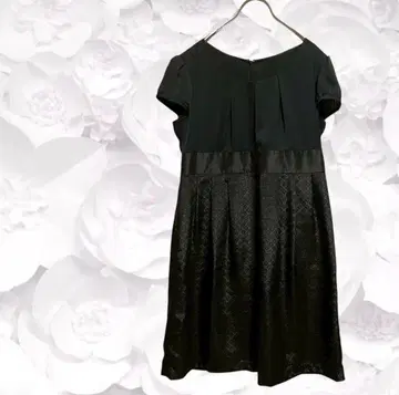 플레어 원피스 [ L ] 블랙 블랙 도트 도트 광택 프렌치 슬리브