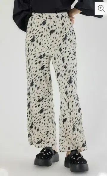 로데오 크라운 와이드 보울 플리츠 팬츠