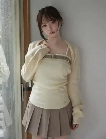 andmary Heidi belt pleats set up ivory