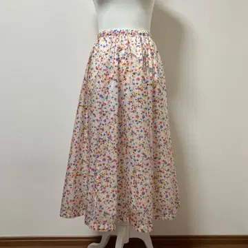 일본제 ANSEASON 롱 스커트 스커트 꽃 꽃무늬 화이트