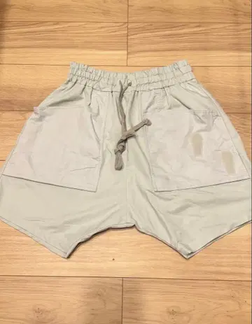 CVTVLIST 21SS 사이즈 2 숏팬츠
