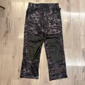 카모플라쥬 새틴 카고 팬츠