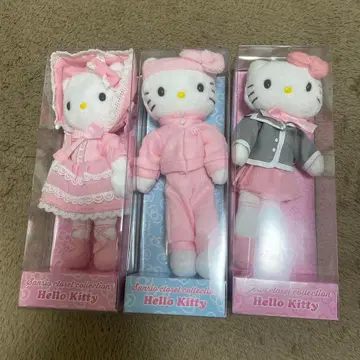 산리오 옷장 컬렉션 헬로키티 마스코트 3종 세트