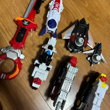 쾌도전대 루팡레인저 VS 경찰전대 패트레인저