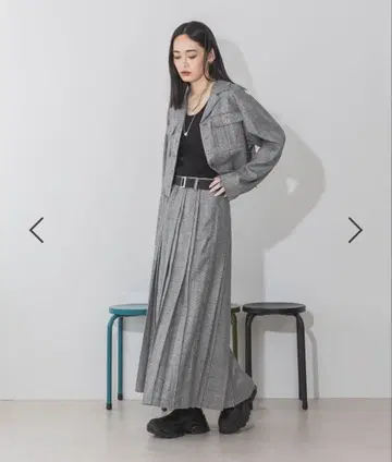 JEANASIS 지나시스 라메 체크 플리츠 롱 스커트 레드