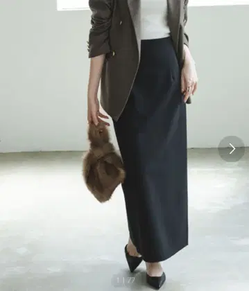 Noble 저지라이크 컬러 타이트 스커트 블랙