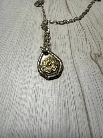 윙글록 골드플라워