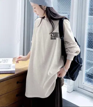 reca 전후 로고 루즈핏 맨투맨