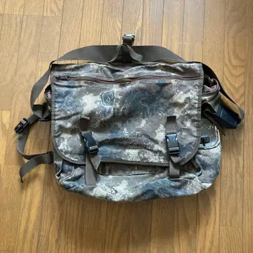 카모플라쥬 캔버스 메신저 백