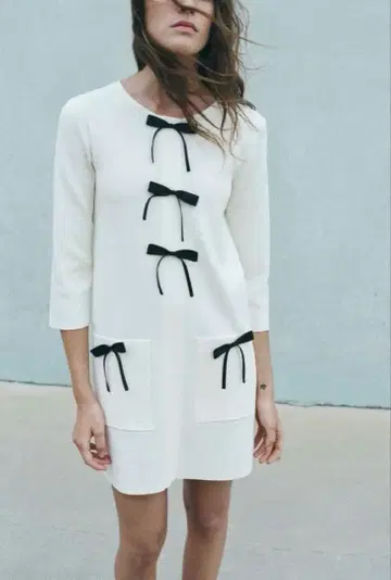 ZARA 화이트 미니 리본 원피스