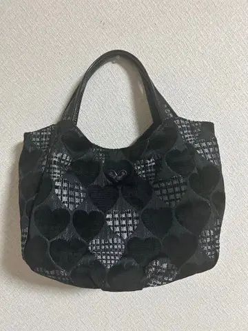 블랙 하트 무늬 핸드백