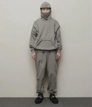 Bal 맨투맨 셋업 / 위 2 아래 3