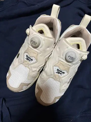 리복 새상품급 인스타펌프 퓨리 GZ2185 23.5