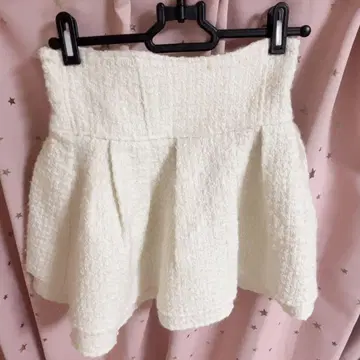 슬림 레그 화이트 트위드 스커트 미셸 마카롱 슬림 레그 스커트 S 사이즈