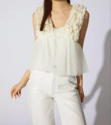 rienda 볼륨 튤 페플럼 블라우스(WHT)