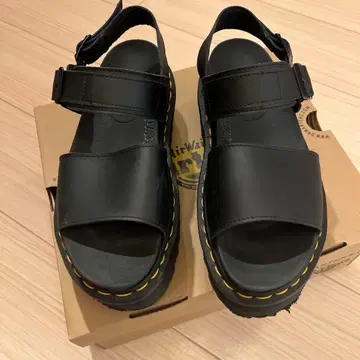 [ 25cm ] 닥터 마틴 블랙 샌들 통굽