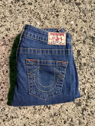 TRUE RELIGION 다크 블루 청바지