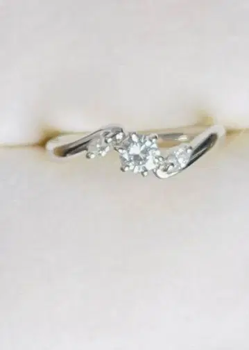 웨이브 디자인 플라티나 x 다이아몬드 반지 9호