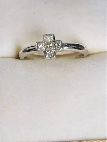 플라티나 십자가형 반지 다이아몬드 x 블루스톤? 9호