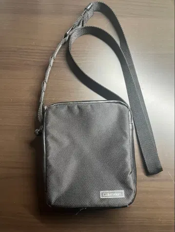 캘빈 클라인 블랙 스몰 숄더백