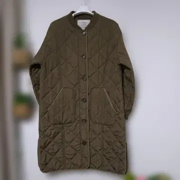 노진 퀼팅 롱 코트 충전솜 올리브색 옷깃 소매 리브 M