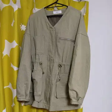MOCA 올리브 그린 자켓