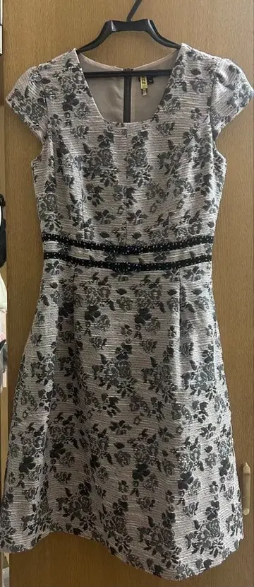 TOCCA 꽃무늬 자카드 원피스