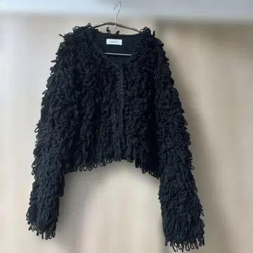 미라 오웬 크롭 루프얀 가디건