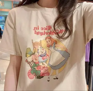 디즈니 팬을 위한 반팔 프린트 T셔츠 이상한 나라의 앨리스