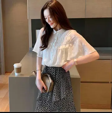 상의 반팔 오피스 코디 여성용 별 패턴 화이트