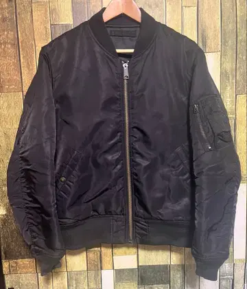 희귀 AVIREX MA-1B classic XL 블랙