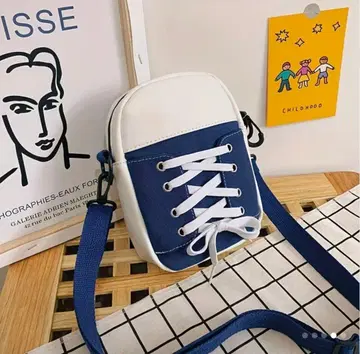 스니커즈형 숄더백 블루 귀여운 세련된 개성있는 캐주얼 새상품