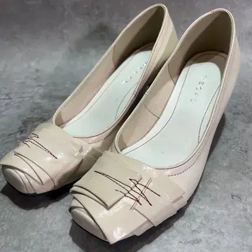 REGAL 베이지 펌프스 하이힐 천연 가죽 22.5cm