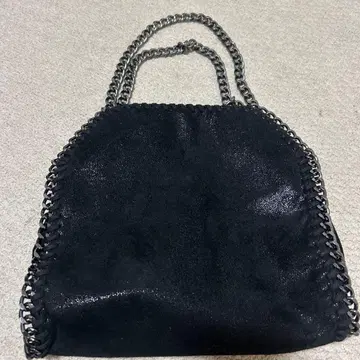 블랙 스웨이드 핸드백