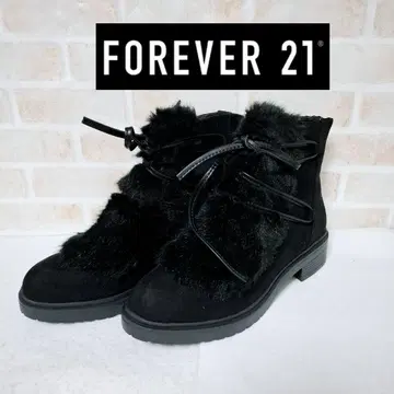 포에버21 퍼 달린 블랙 숏부츠