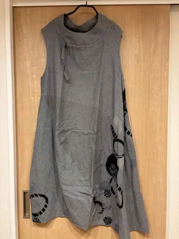 하자 있음 센소유니코 지우 변형 원피스