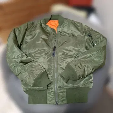 ALPHA MA-1 자켓 올리브