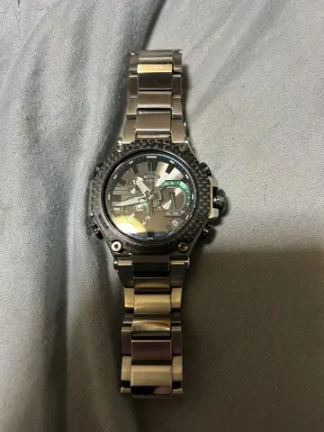 카시오 G-SHOCK MT-G B2000XD-1AJF 카본 베젤