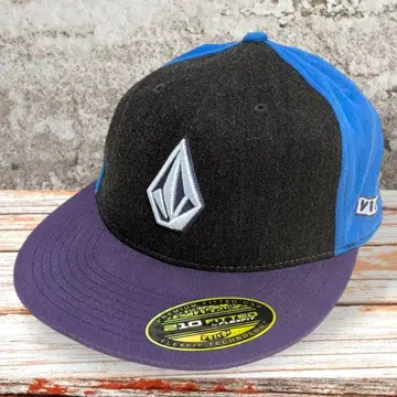 [새상품급] VOLCOM 210 FITTED 캡 멀티 컬러 자수 이소재