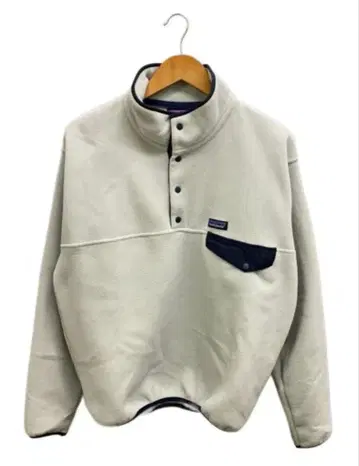 레어 컬러 새상품급 patagonia 파타고니아 신틸라 스냅T 화이트